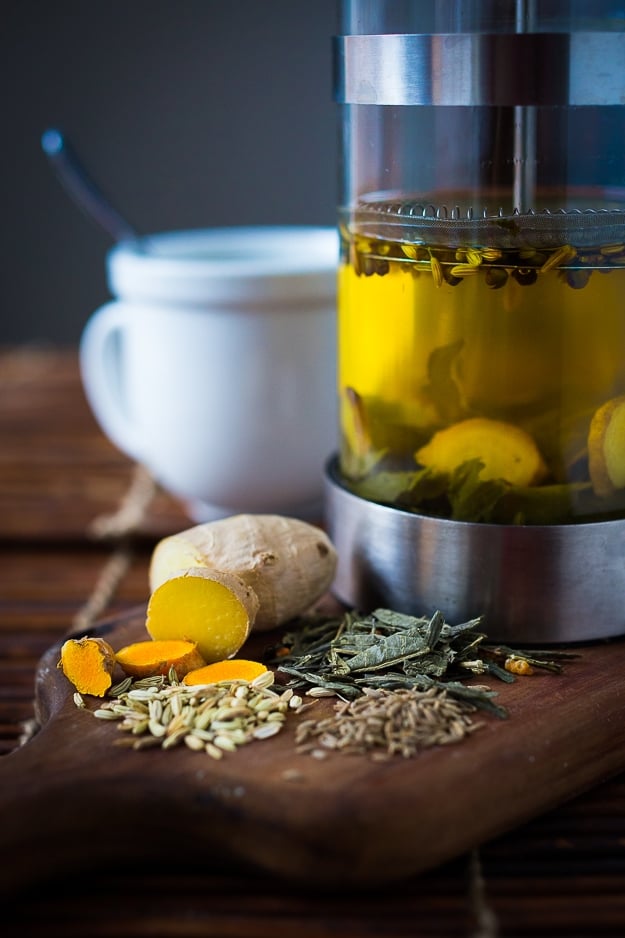 Ayurvedic Detox Tea- a daily drink with fresh turmeric, ginger and whole spices | www.feastingathome.com