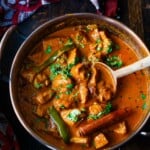 A delicious authentic recipe for Indian Butter Chicken, a classic Indian dish.