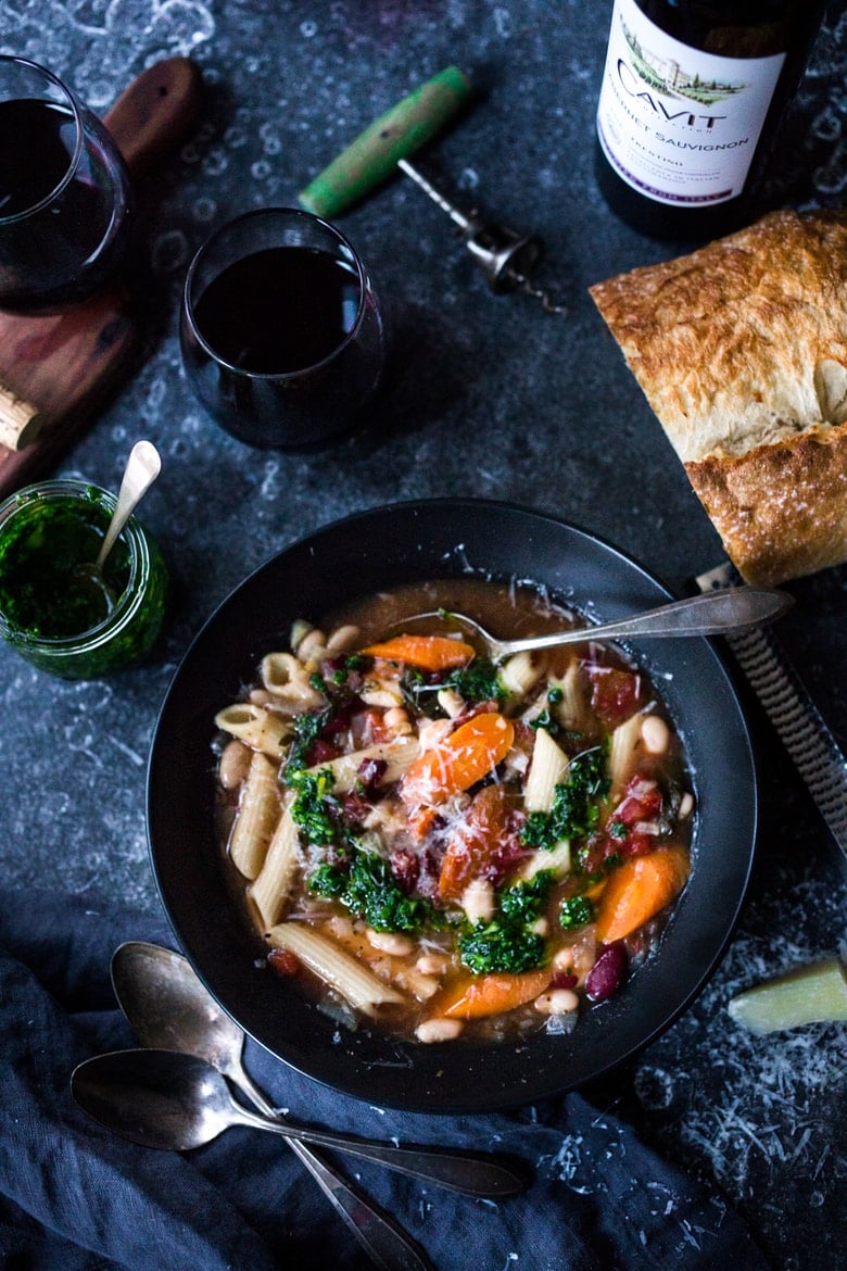 20 Mouthwatering VEGETARIAN Soups Recipes for FALL! ||Instant Pot Minestrone Soup with pasta and beans- a fast and healthy weeknight dinner that can be made in under 30 minutes. Cozy and comforting, this delicious hearty stew is vegan and gluten free adaptable! | www.feastingathome.com #instantpotminestrone