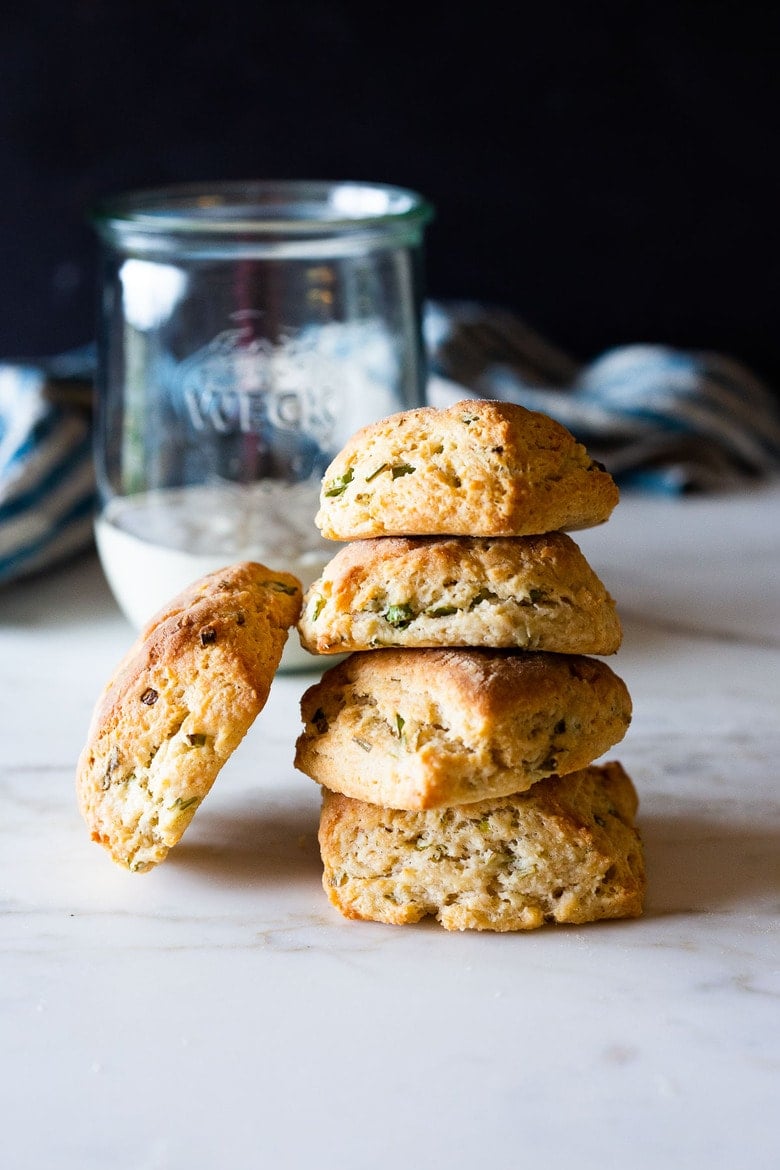 An easy recipe Sourdough Biscuits with scallions using leftover sourdough starter (or discard).This buttery biscuits can be made in 45 minutes! 