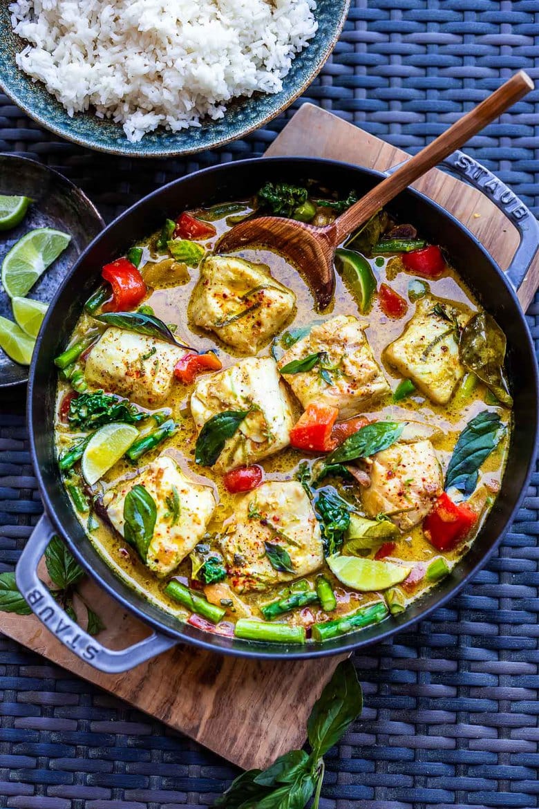 20 BEST FISH RECIPES |This recipe for Thai Fish Curry is quick and easy and full of amazing Thai Flavors. #thaifishcurry